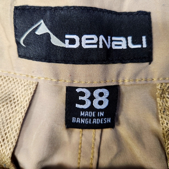 Denali Men's Khaki Cargo Shorts - Picture 3 of 5